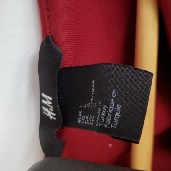 Wine colored dress tailored from H&M - Picture 3 of 3